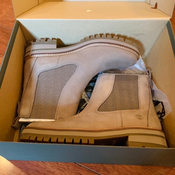 BRAND NEW TIMBERLAND WOMENS COURMAYEUR VALLEY - Picture 9 of 12